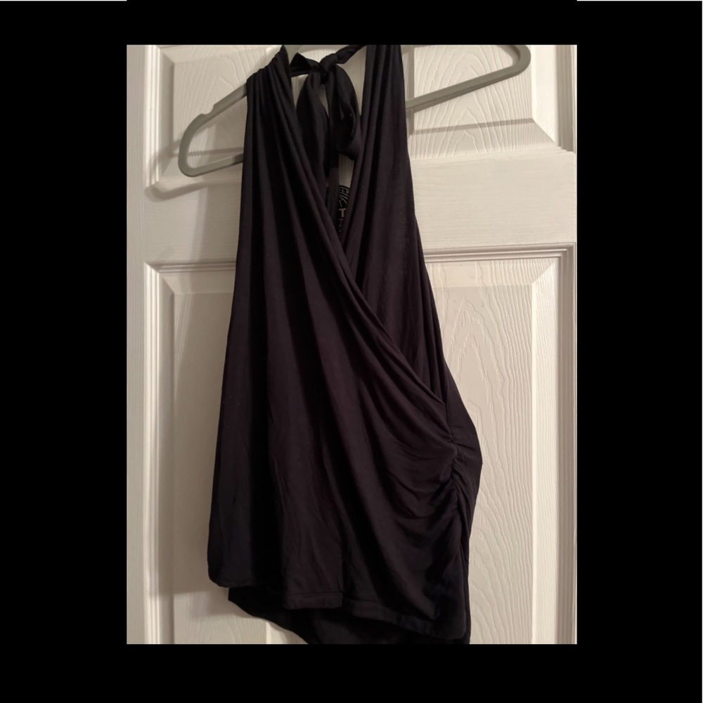 Venus halter top. Black XL